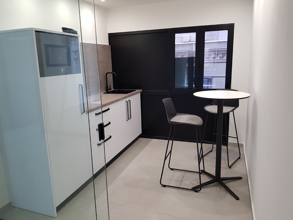 V11 Coworking Alicante Despachos privados Virtual Office