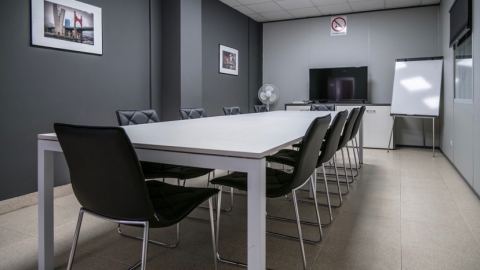 Alzola Coworking