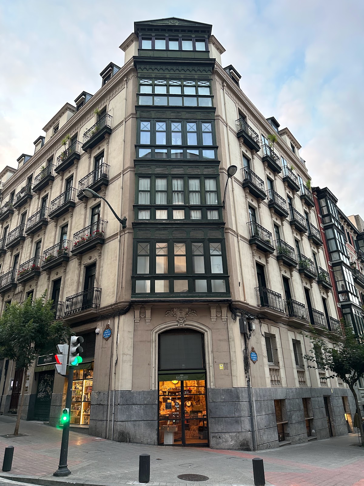 Spaces - Bilbao, Abando