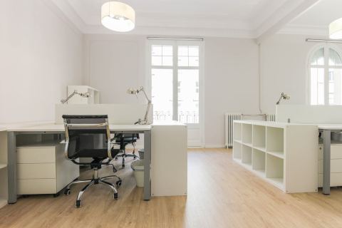 Oficina Balmes Business Center & Coworking