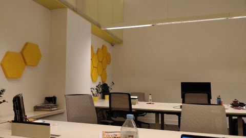 Start2bee Coworking & Events Spaces