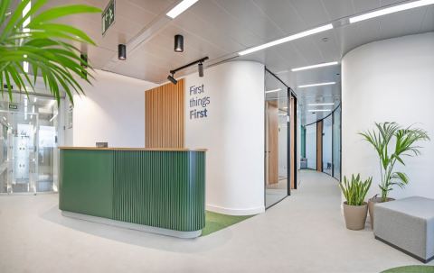 First workplaces: oficinas y espacios de coworking en Torre Europa