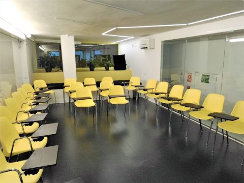 Start2bee Coworking & Events Spaces